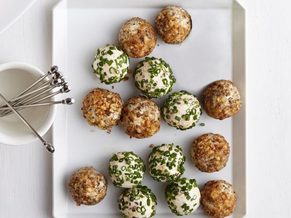 Bacon-chive cheese balls