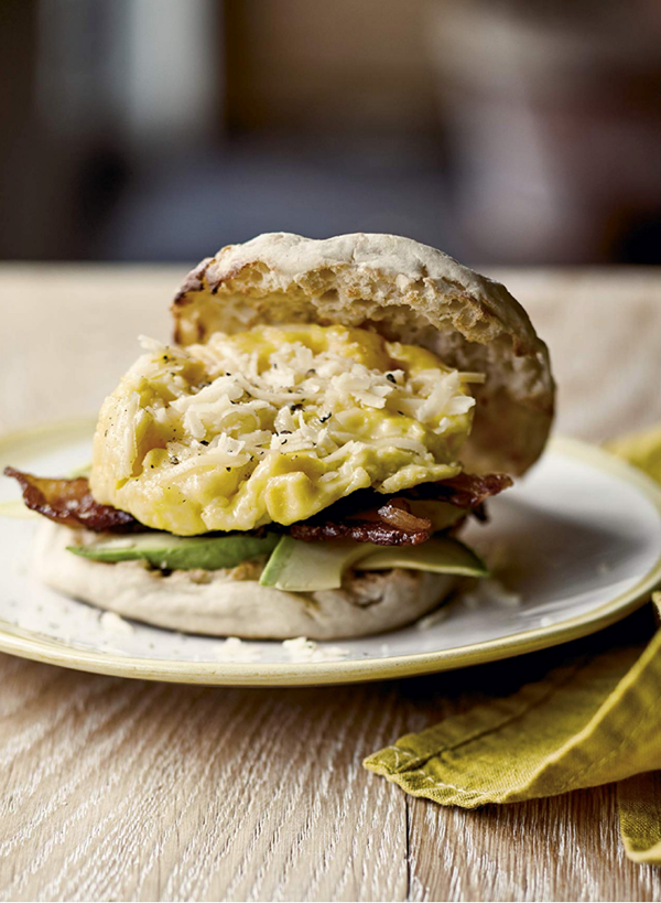 Bacon, egg & cheddar sandwich