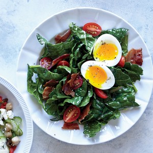 Bacon, egg, and kale breakfast salad