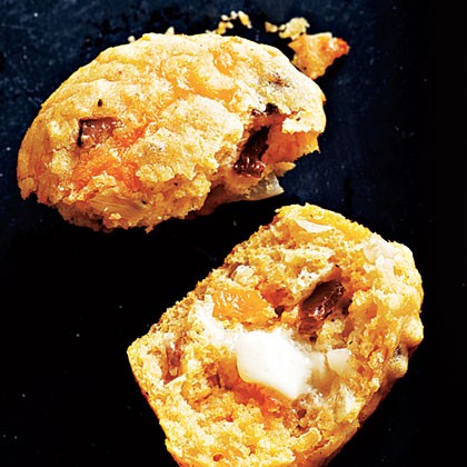 Bacon, onion, and cheddar corn muffins