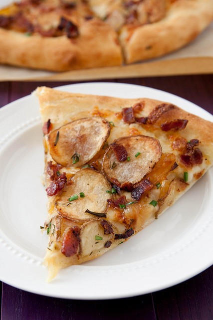 Bacon, potato and caramelized onion pizza