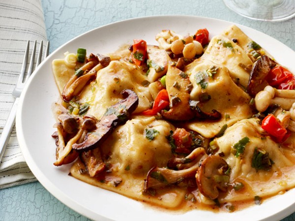 Bacon ravioli with mushrooms