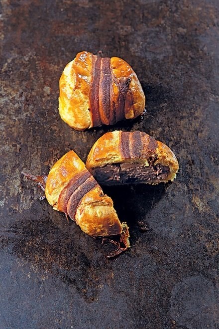 Bacon-sausage roll
