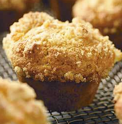 Bacon-scallion corn muffins with cheddar cheese