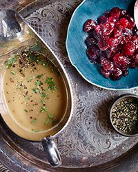 Bacon-shallot gravy