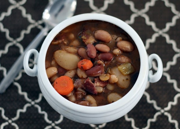 Bacon vegetable 15 bean soup