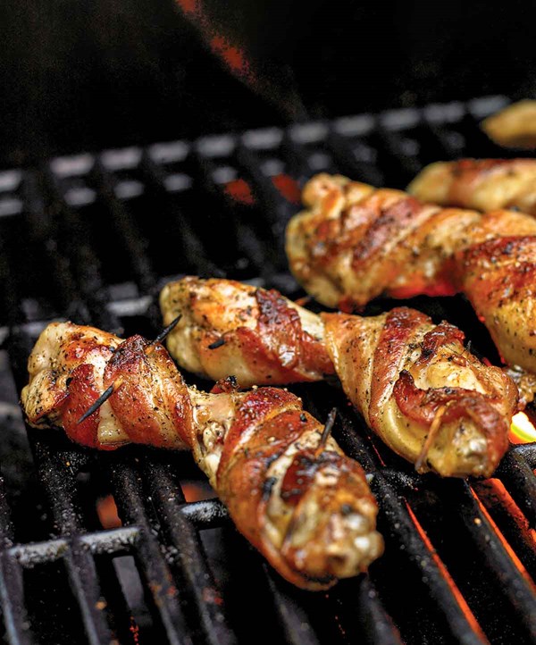 Bacon-wrapped chicken wings