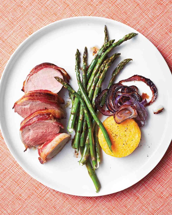Bacon-wrapped pork tenderloin with broiled polenta