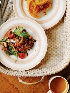 Baconed brown lentils