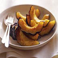 Baked acorn squash with maple syrup