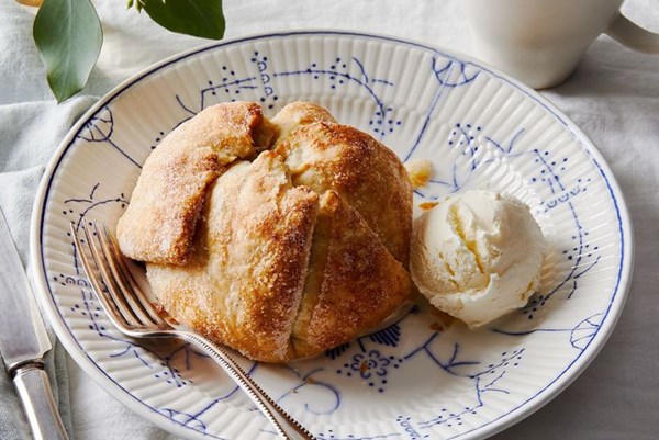 Baked apple dumplings 