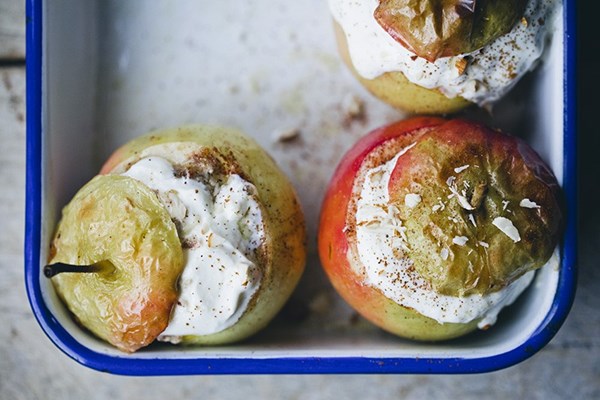 Baked apples with spiced oatmeal and ginger honey