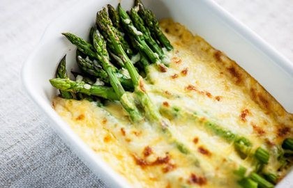Baked asparagus cheese