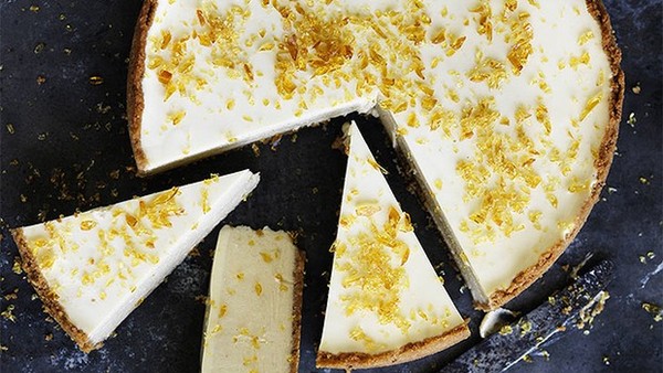 Baked banana cheesecake with toffee
