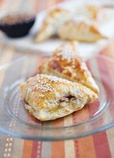 Baked BBQ pork puffs (Cha shao su)