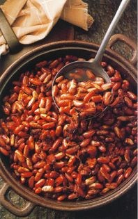 Baked beans with red wine
