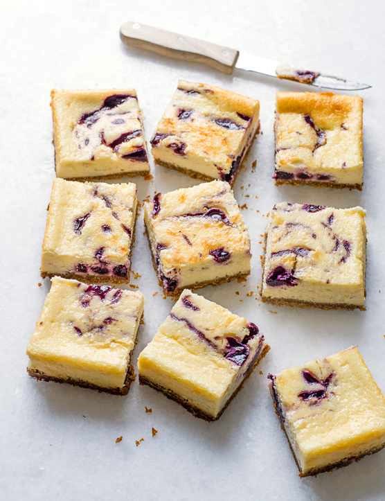 Baked blueberry cheesecake