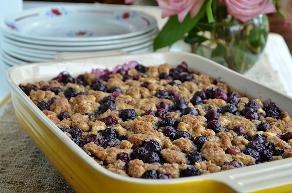 Baked blueberry oatmeal with walnut streusel topping