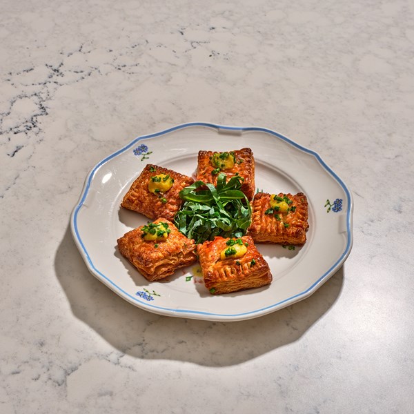 Baked Brie bites with Jezebel sauce