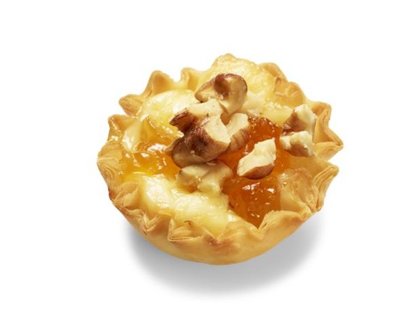 Baked Brie phyllo shells