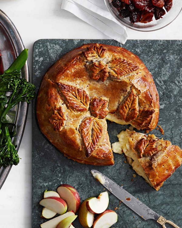Baked Brie with boozy fruit