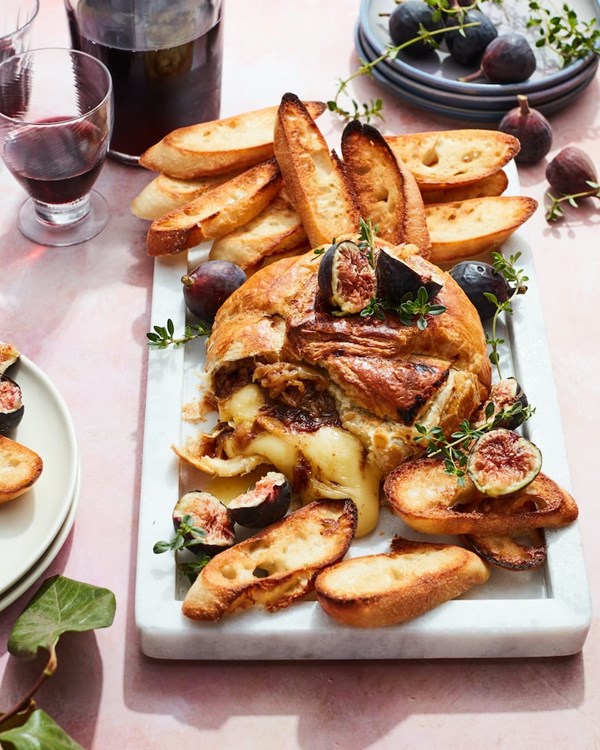 Baked Brie with fig jam and caramelized onions
