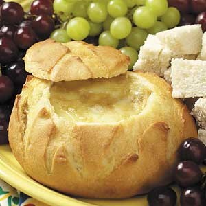 Baked Brie with roasted garlic