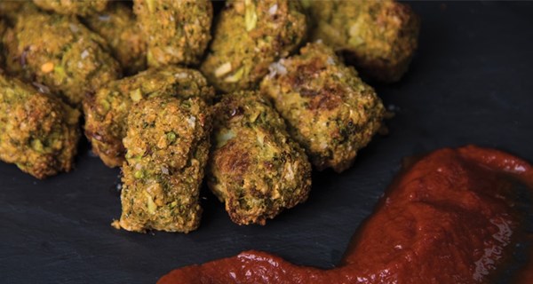 Baked broccoli tots