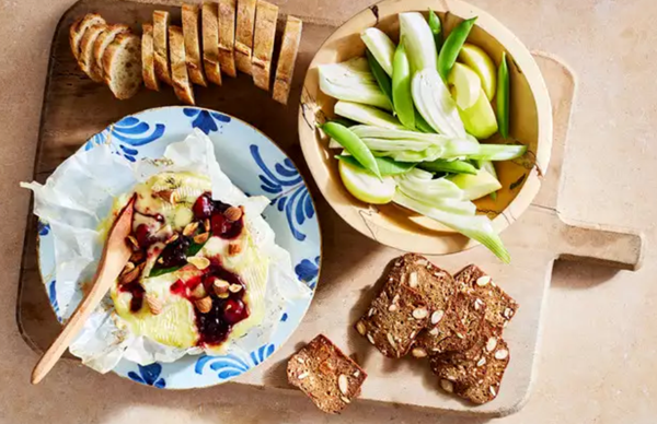 Baked Camembert with cherry jam