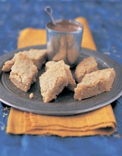Baked cashew nut diamonds