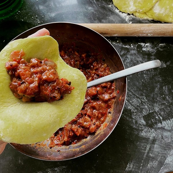 Baked char siu bao (Kăo chāshāo bāo / 烤叉燒包)