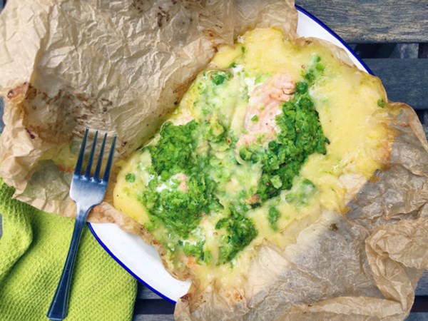 Baked cheddar polenta and salmon with crushed pea and garlic