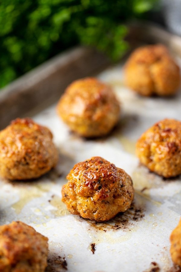 Baked chicken meatballs