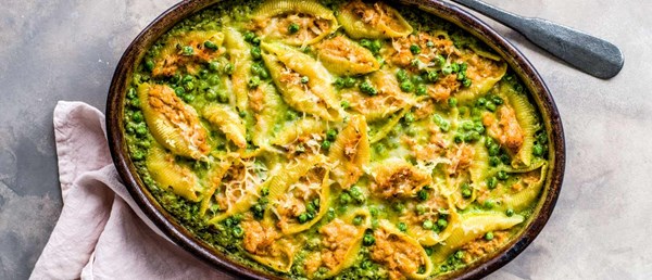 Baked crab and pea giant shells