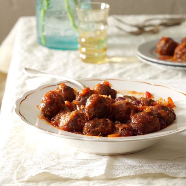Baked cranberry meatballs