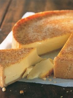 Baked egg custard tart