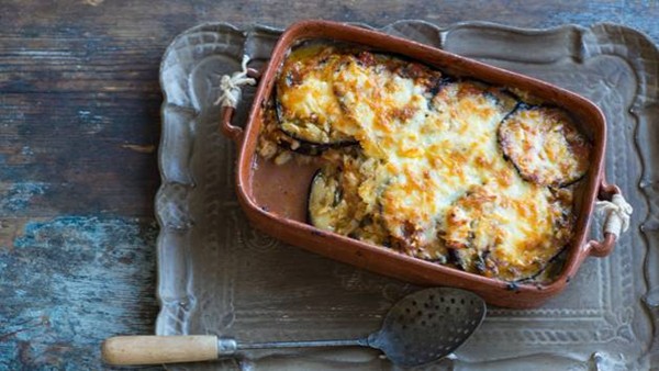 Baked eggplant with haloumi and kasseri (Pseftomousakas)
