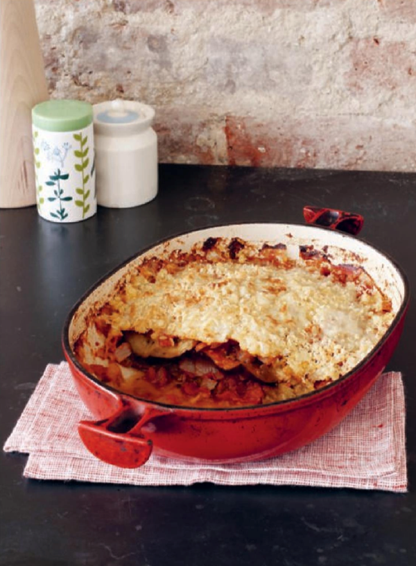 Baked eggplant with tomato