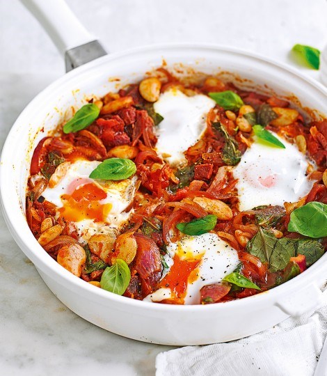 Baked eggs in spicy chorizo tomato sauce
