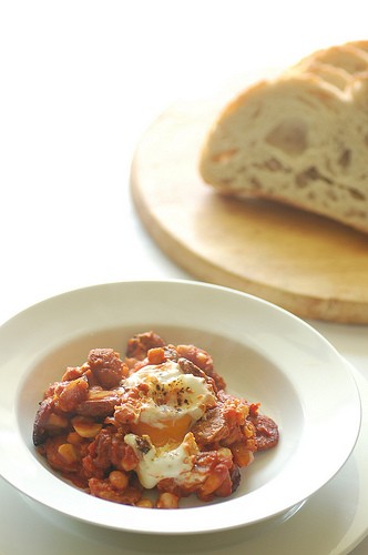 Baked eggs with chorizo & cannellini beans