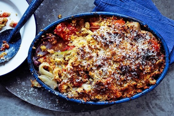 Baked fennel, tomatoes & Spanish onion
