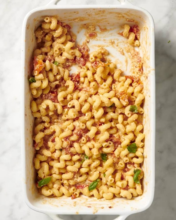 Baked feta pasta