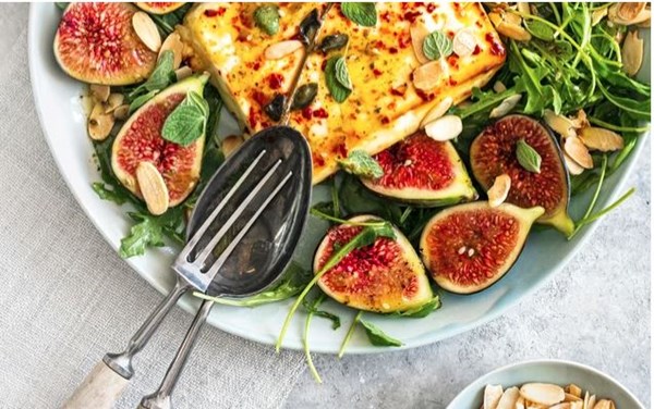Baked feta salad with figs and almonds