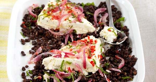 Baked feta with Puy lentils, chilli and mint