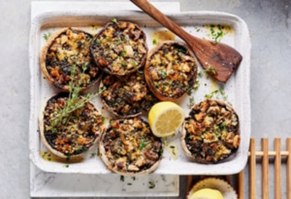 Baked field mushrooms with breadcrumbs, garlic and thyme