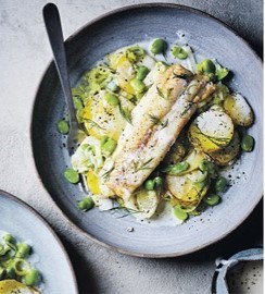 Baked fish with potatoes, dill, leeks & cream sauce