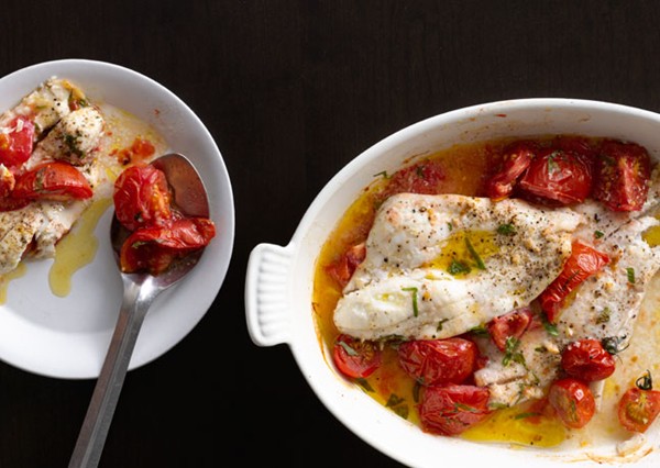 Baked flounder with tomatoes and basil