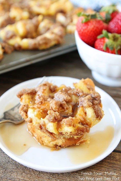 Baked French toast muffins