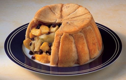 Baked fruit charlotte