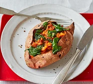 Baked ginger & spinach sweet potato